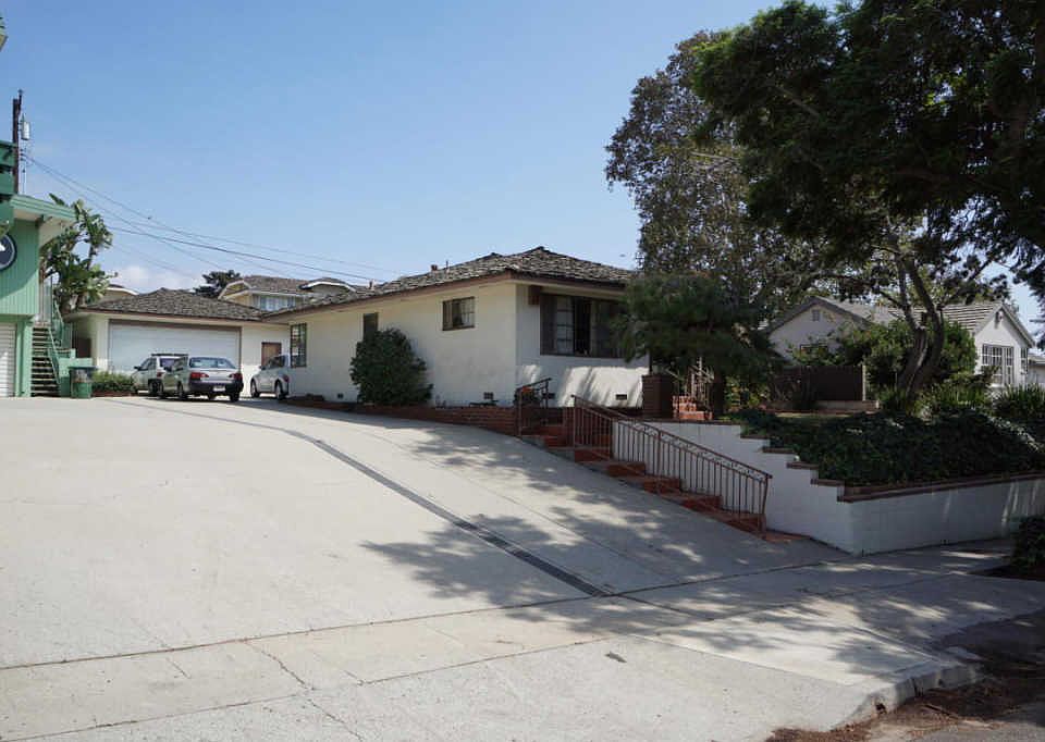 2nd image of 340 Agnus Dr