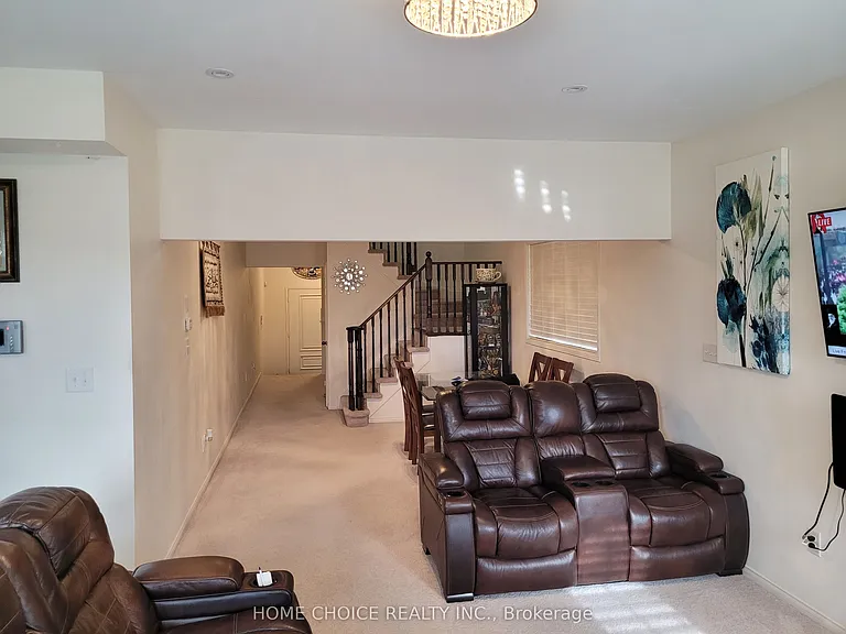 19 Headon Ave — Photo 13
