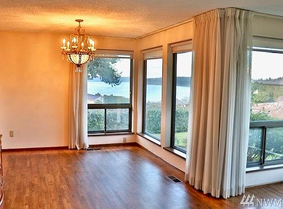 4th image of 2324 Vista View Dr