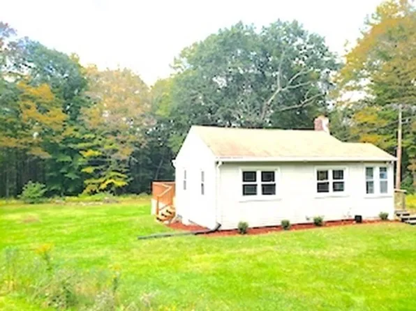 55 Russell Stage Rd, Blandford, MA 01008