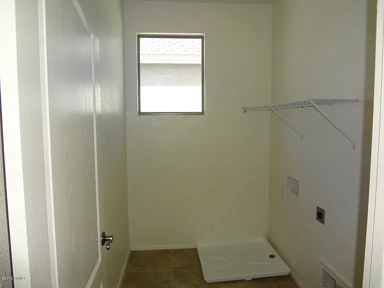 4083 S Hemet St — Photo 10