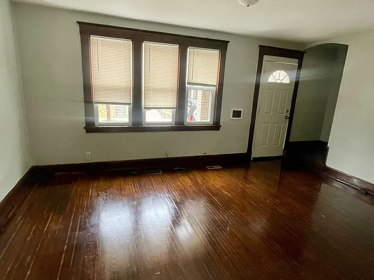 1278 Rutledge Ave — Photo 4
