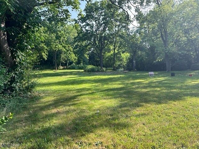 2nd image of 1035 Derbydale Rd