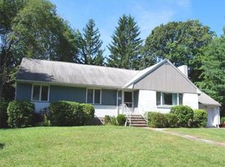 35 Sherburne Rd, Lexington, MA 02421