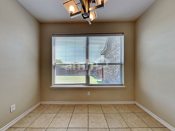 5th image of 1506 Holveck Dr
