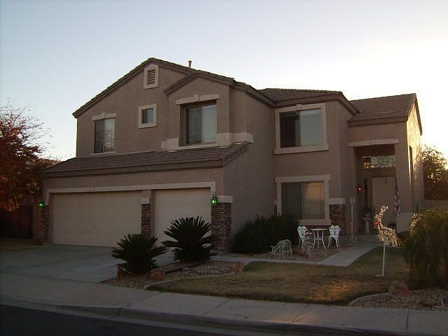 1st image of 609 W Myrtle Dr