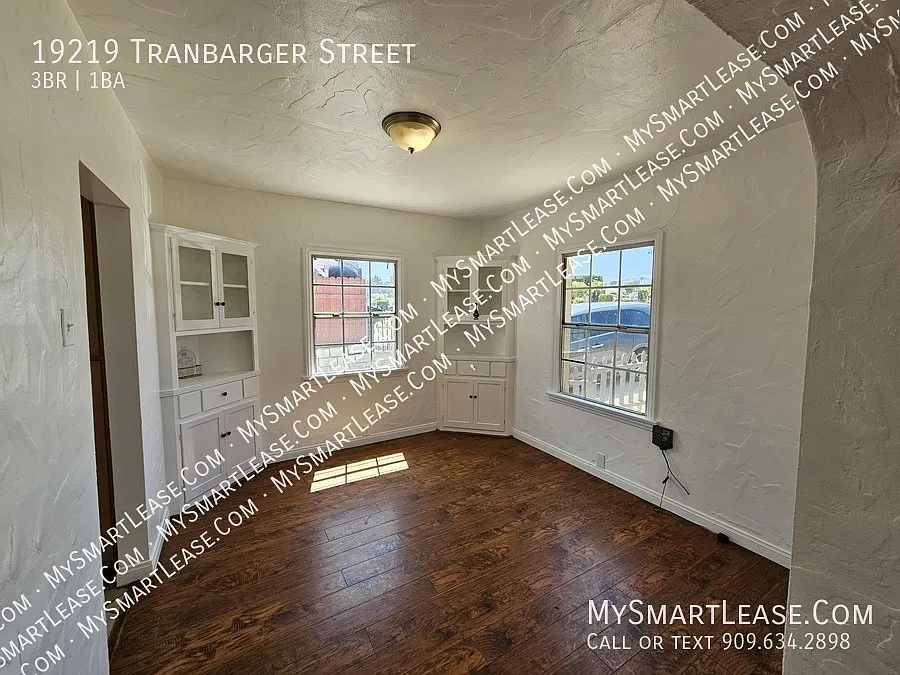 19219 Tranbarger Street — Photo 4