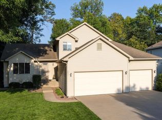 8861 Olive Ln N, Maple Grove, MN 55311