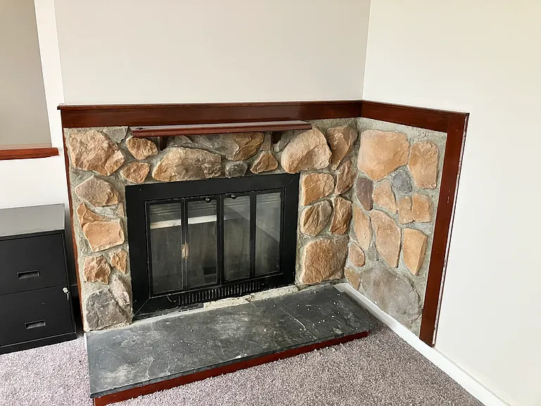 Barney Square Apartments — Photo 15