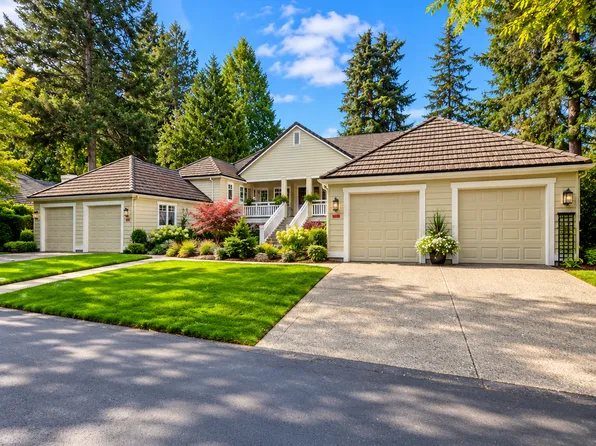 51 N Chandler Ct #D, Pt Ludlow, WA 98365