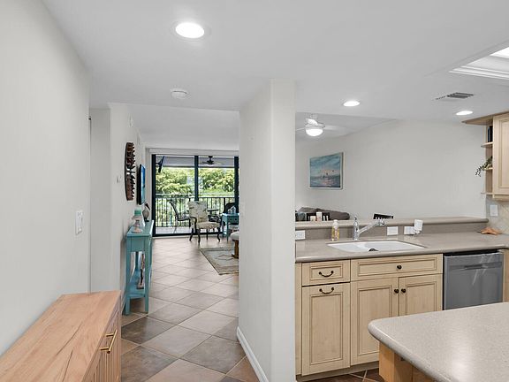 4th image of 741 S Collier Blvd Unit 403