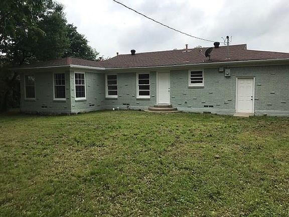2nd image of 3024 Willow Park St