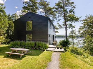 6 Vin Mar Ln, Freeport, ME 04032