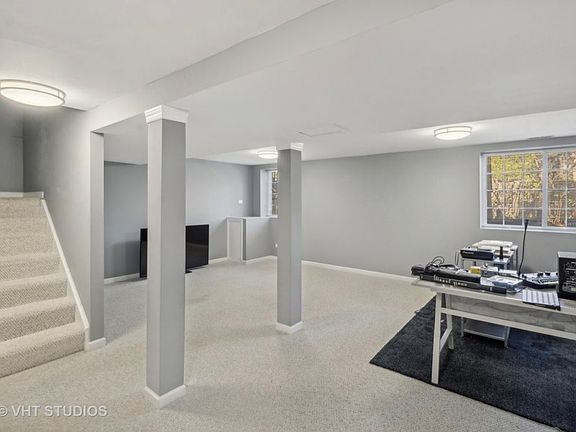 4th image of 5580 Lavender Ct