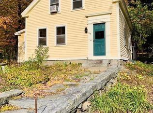 58 Henry St, Amherst, MA 01002