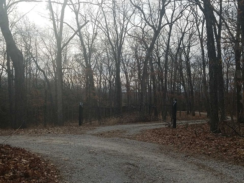 2nd image of 438 Riverdale Way