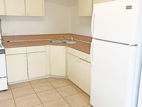 4th image of 440 NW 40th Ct APT 1