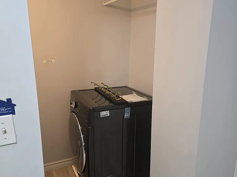 28 Amanda Walk #BASEMENT — Photo 11