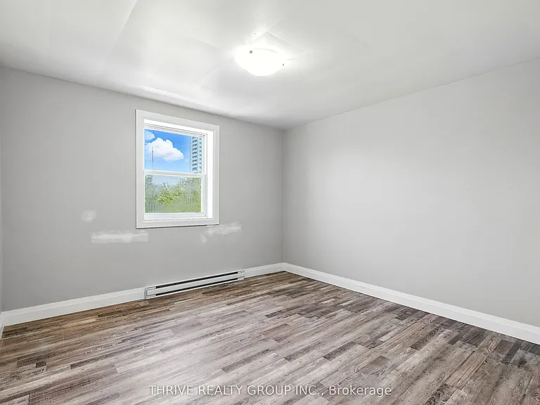 435 Nelson St #1 — Photo 9