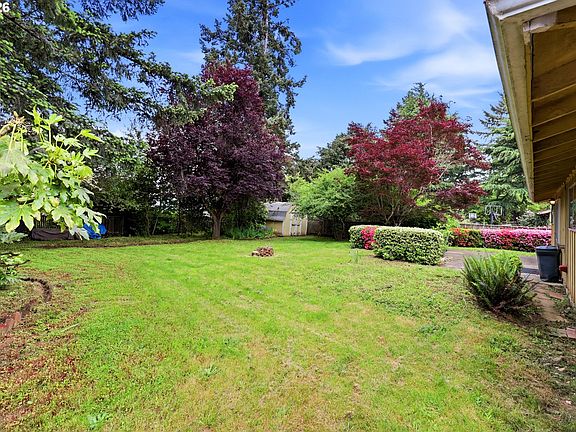 3rd image of 3003 SE 162nd Ave