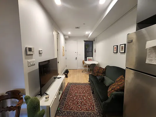 Rented by RELEASE NY | media 19