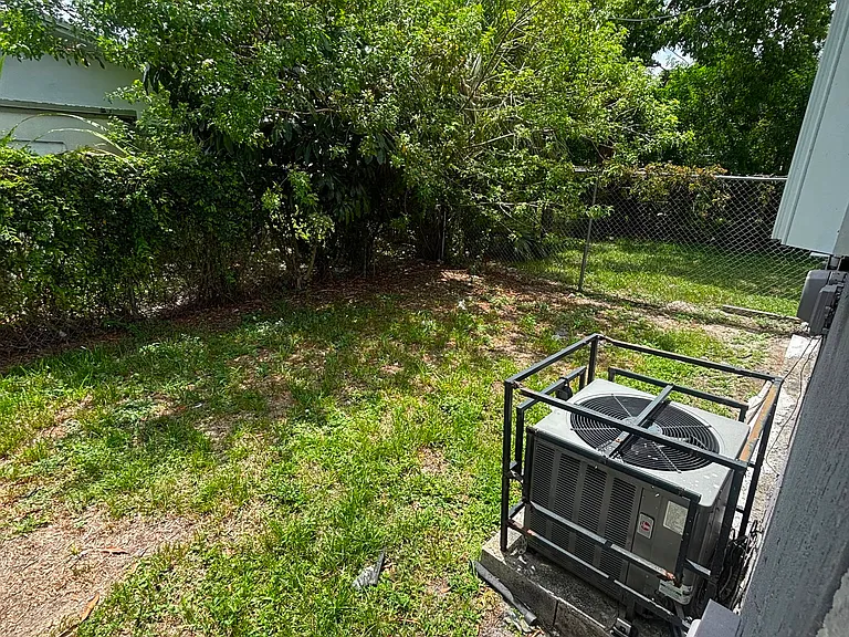 2911 NW 11th Pl #2 — Photo 13