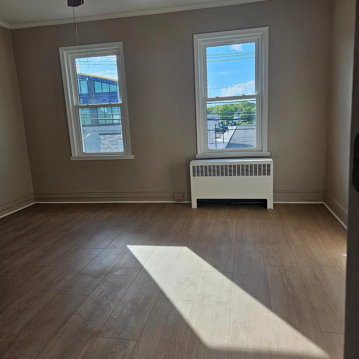 4 bed, 1092 sqft, $2,400 — Photo 4