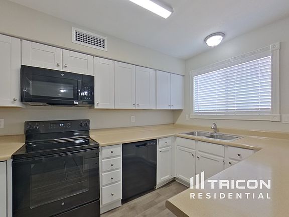 5th image of 3224 E Carol Ave