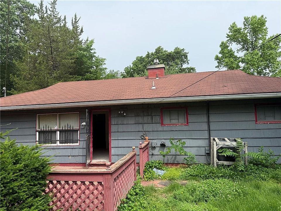 2nd image of 7215 E 112th St