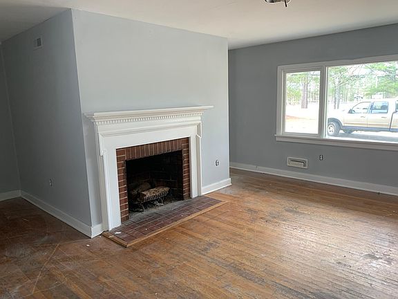 2nd image of 8021 Diane Ln