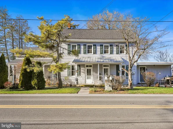 702 Woodcrest Ave, Lititz, PA 17543