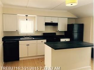 12 Windsor St, Randolph, ME 04346