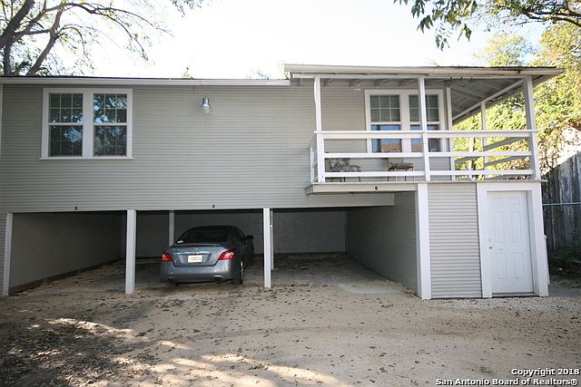 1st image of 1640 W Mistletoe Ave