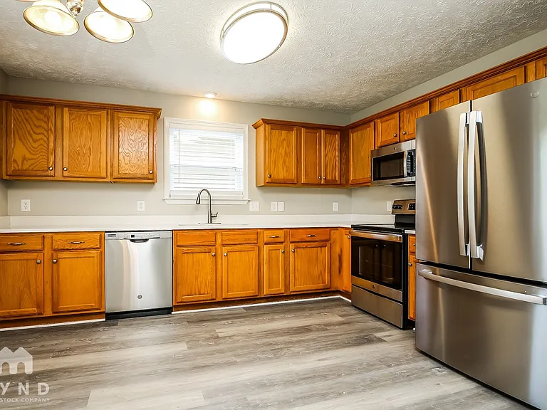 1634 Beaconcrest Cir — Photo 3