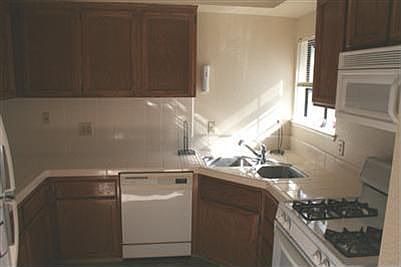 4th image of 7409 Auburn Oaks Ct APT L