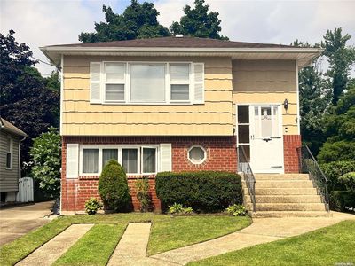 60 Ballard Avenue, Valley Stream, NY, 11580