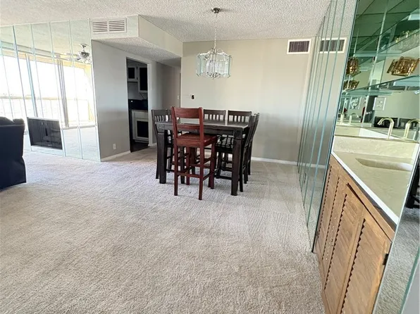 750 S Royal Crest Cir Unit 351, Las Vegas, NV 89169