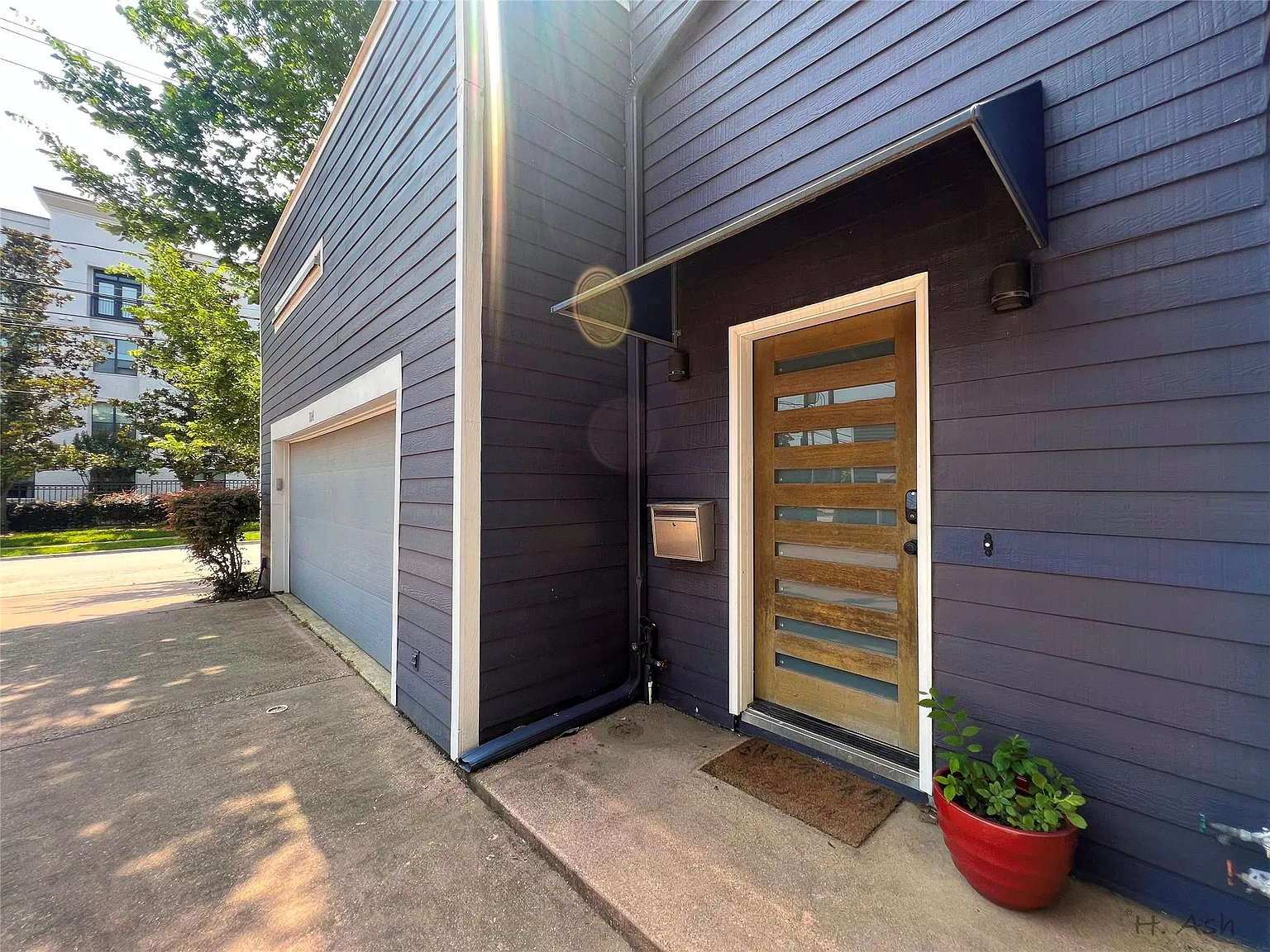 2 bed, 2.5 bath, 1872 sqft, $3,150 — Photo 2
