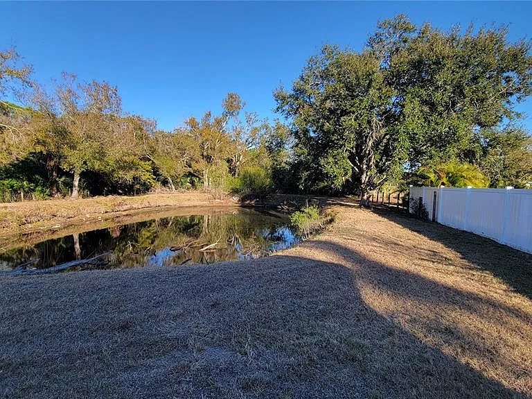 5847 Venisota Rd — Photo 27