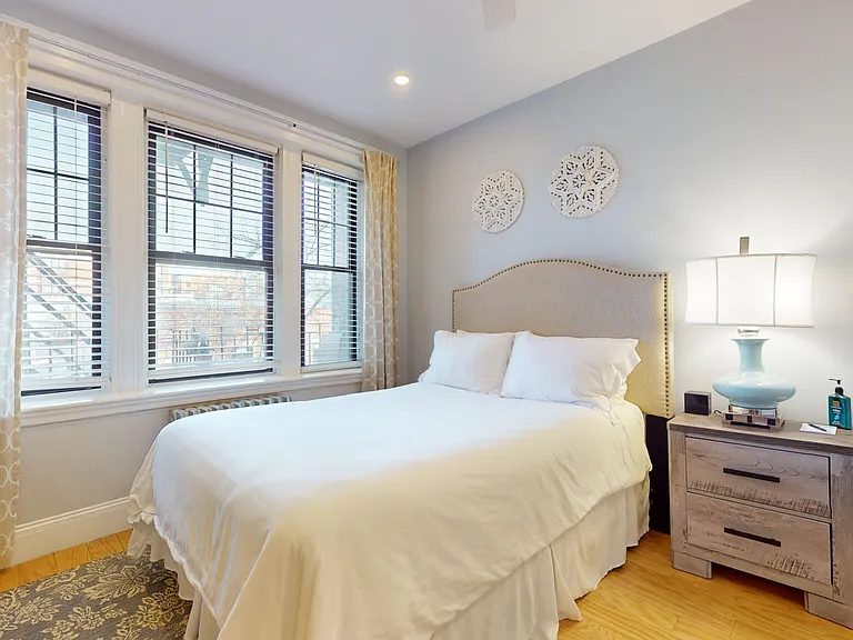 185 Chestnut Hill Ave #6 — Photo 4