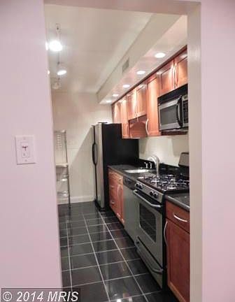 4th image of 4515 Willard Ave APT S512