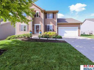 17020 Rampart St, Omaha, NE 68136