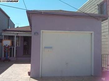 1st image of 250 Oriente St