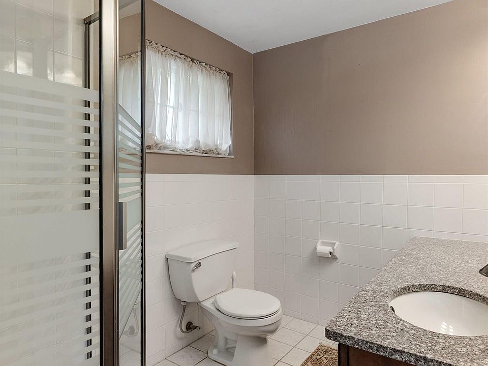 278 Fisher Rd, photo 22