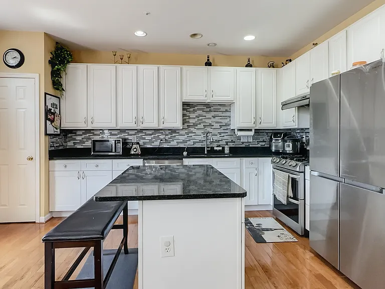 8797 Stonehouse Dr — Photo 8