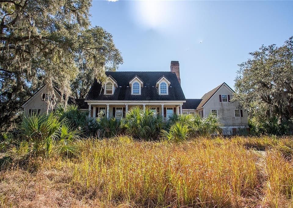 1st image of 7523 NW 44TH BOULEVARD