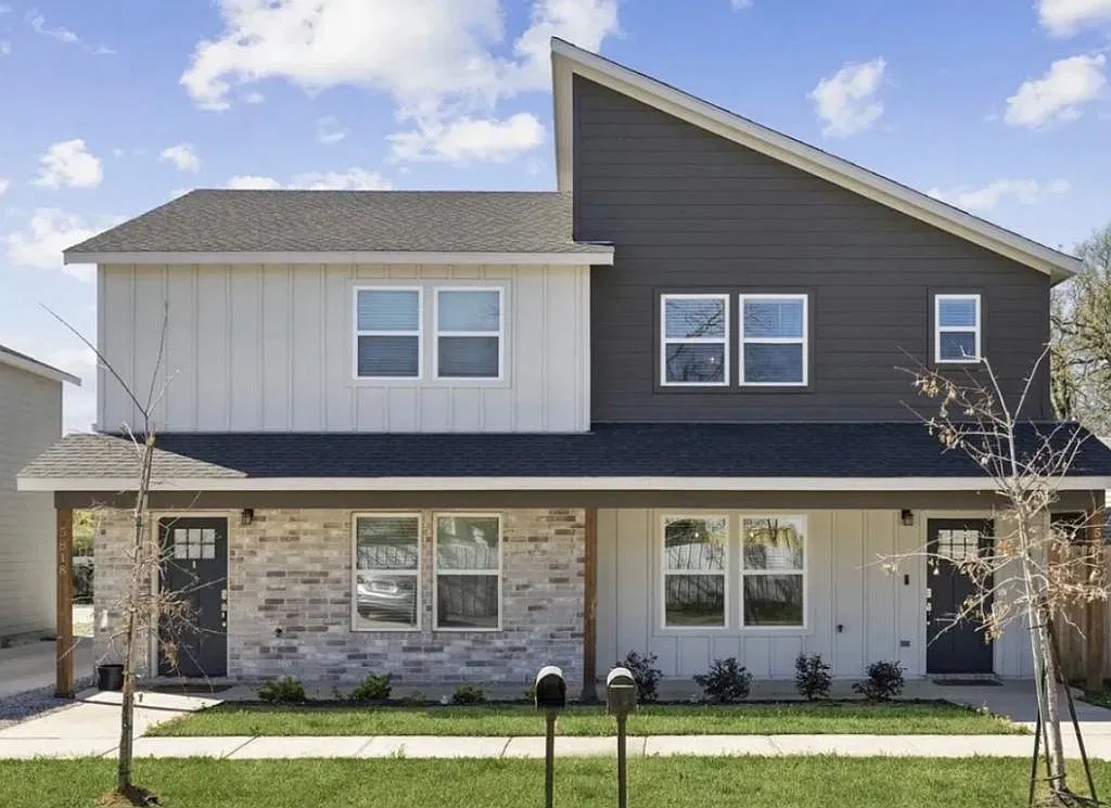 5816 Grayson St — Photo 1