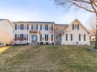 2035 Waterfield Pl, Blue Springs, MO 64014