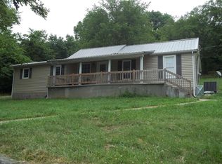 862 W Madison St, Pulaski, TN 38478