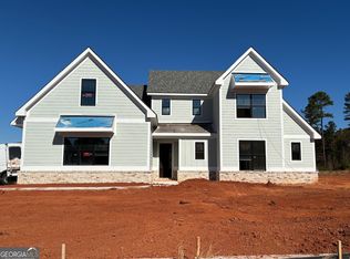 155 Hawthorne Ln, Forsyth, GA 31029